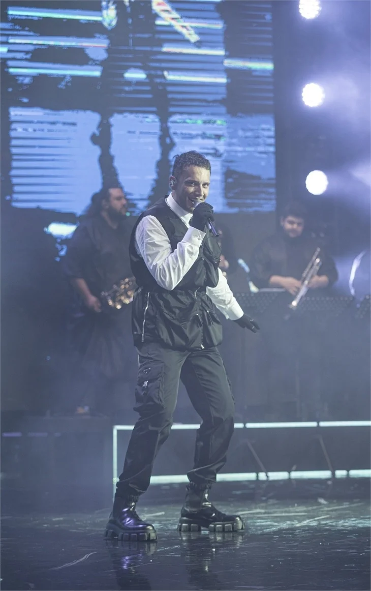 Edis, Türkiye turnesine  İstanbul’da muhteşem bir konserle başladı!