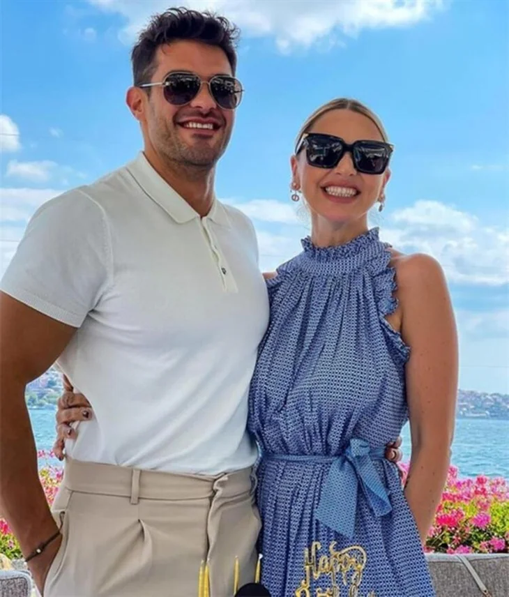 Hadise ile Mehmet Dinçerler, Paris'te aşka geldi