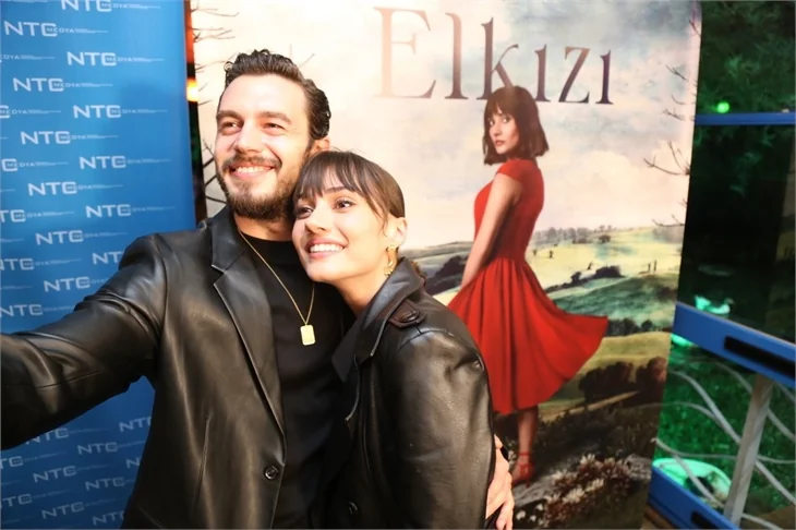 "Elkızı"nın oyuncuları ilk bölümü birlikte izledi!