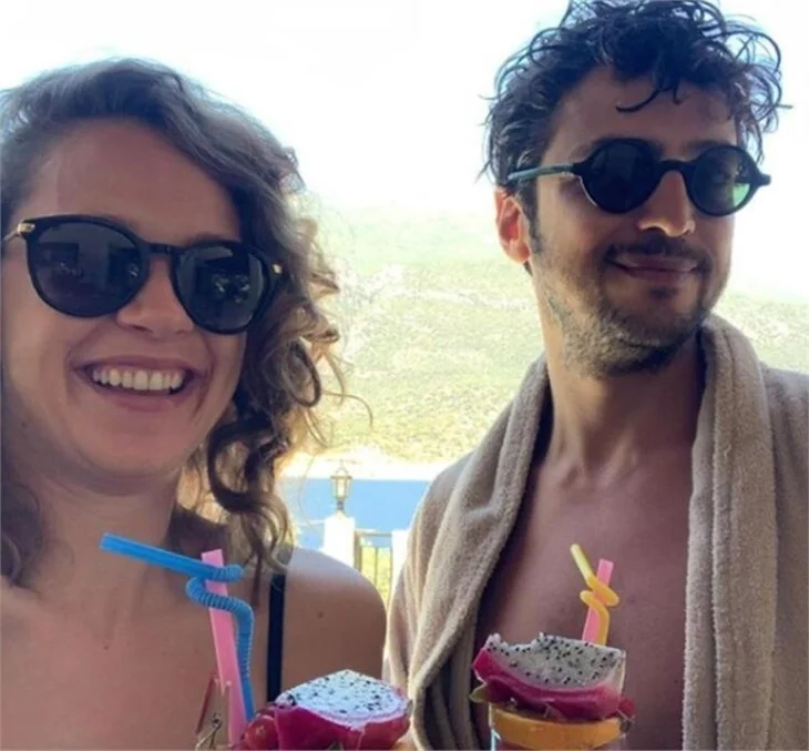 Taner Ölmez ve Ece Çeşmioğlu’nun bebeğinin cinsiyeti belli oldu!