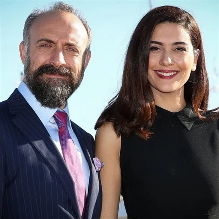 Bergüzar Korel ile Halit Ergenç'in kızları Leyla dünyaya geldi!