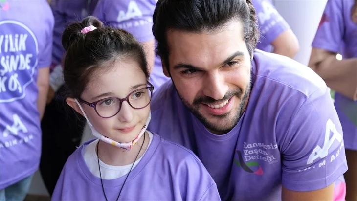 Ünlü isimler Kahramanlık Maratonu'nda bir araya geldi!