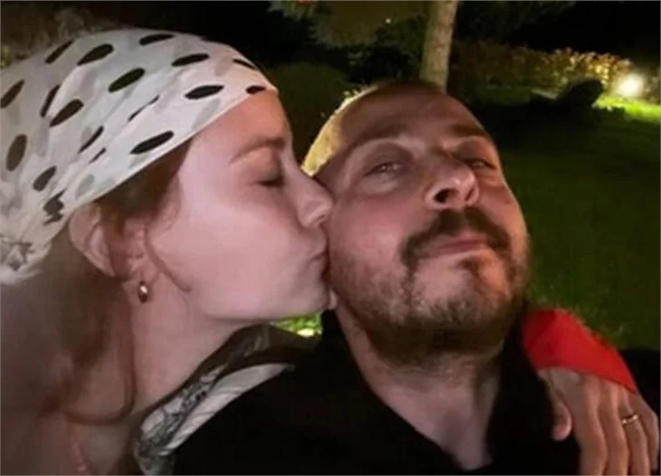 Hazal Kaya: Acayip kocam köylüyüm ve Ali'ye çok aşığım