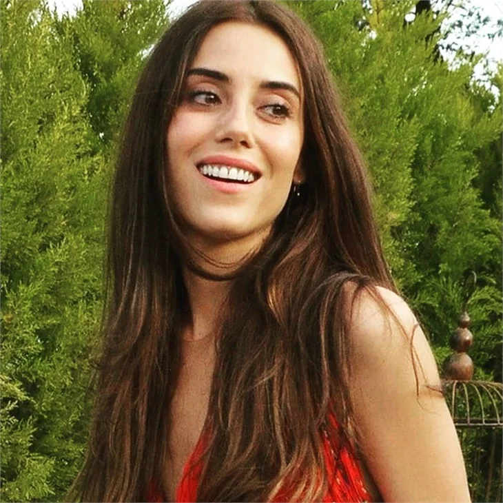 Cansu Dere, İspanya'da ödül alacak