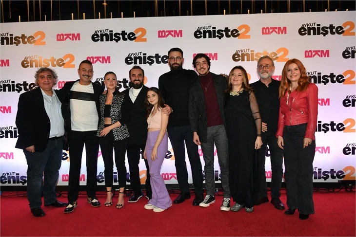 'Aykut Enişte 2'nin galası yapıldı!