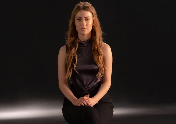 Derya Uluğ'dan "Kaderimin Oyunu' dizisine özel şarkı!
