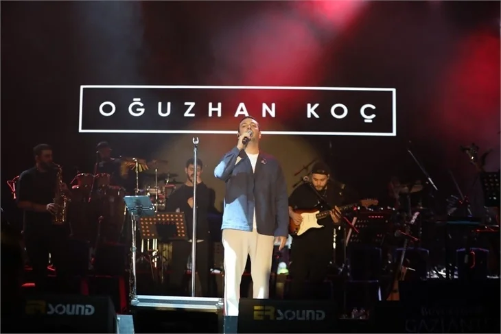 Oğuzhan Koç'a büyük ilgi!