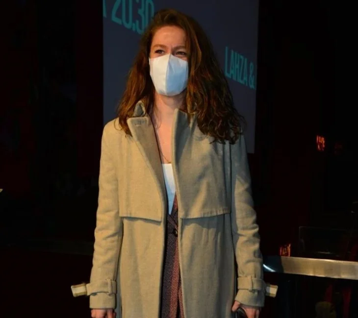 Camdaki Kız'ın Nalan'ı Burcu Biricik: Garsonluk yaptım!