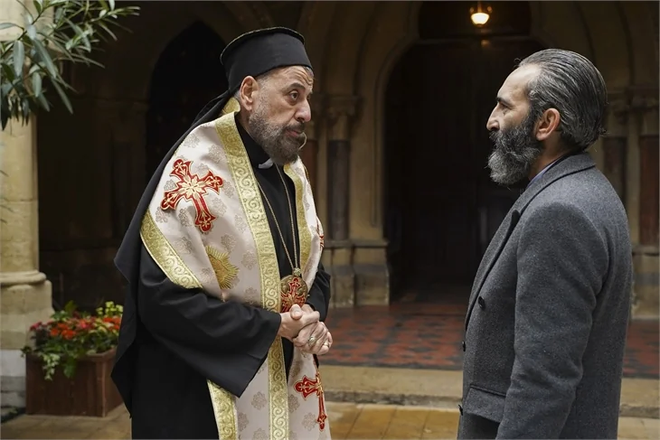 Aziz'e sürpriz konuk oyuncu!