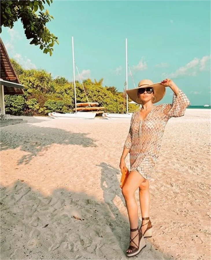 Hadise'nin Maldivler tatili!