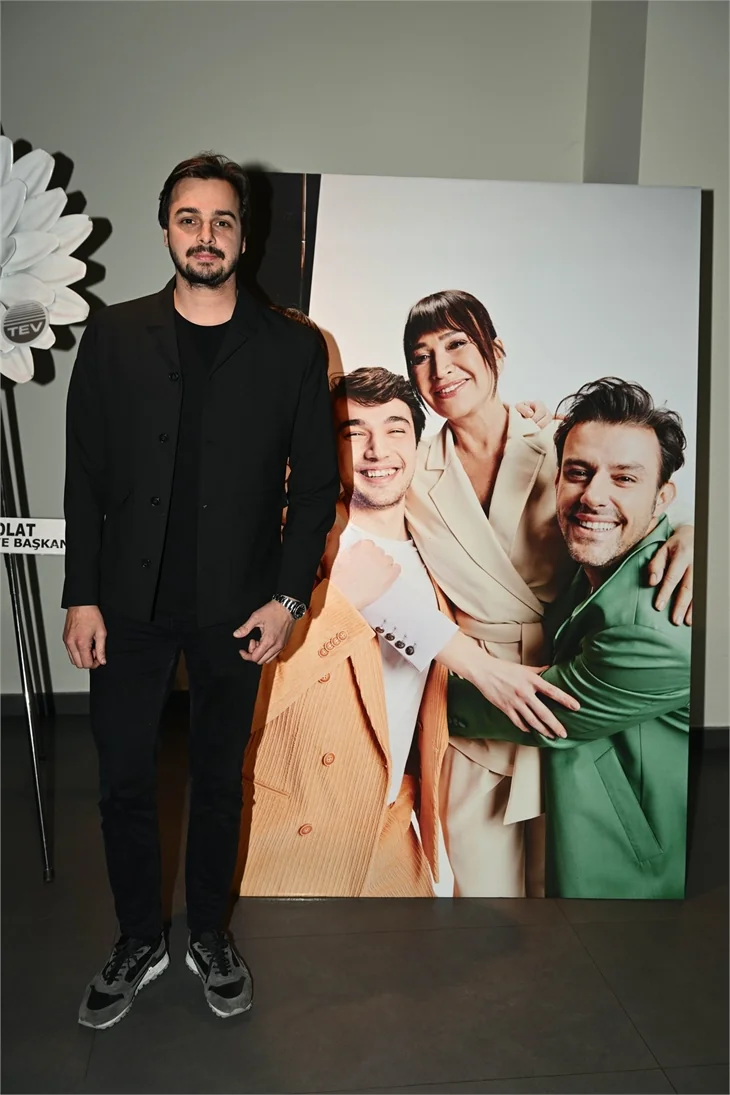 "Aydınlıkevler" galasına ünlü akını
