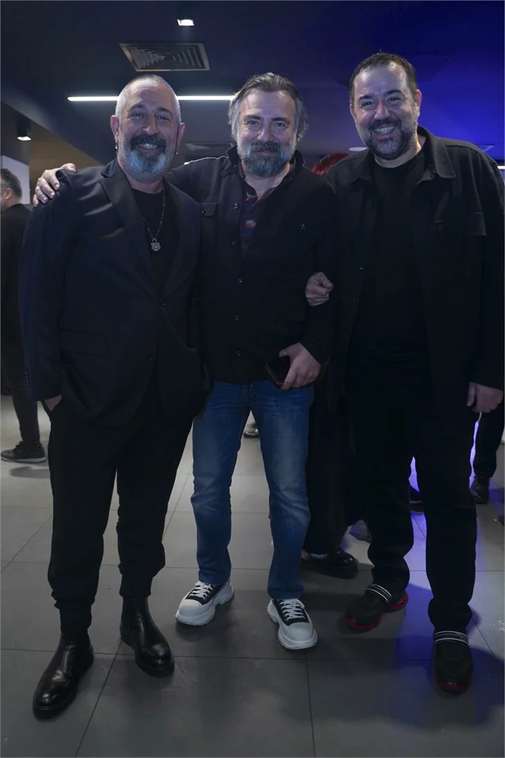 "Aydınlıkevler" galasına ünlü akını