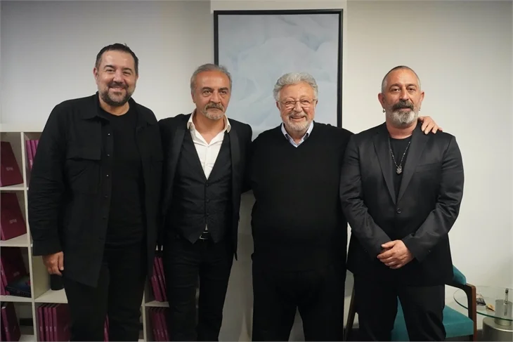 "Aydınlıkevler" galasına ünlü akını