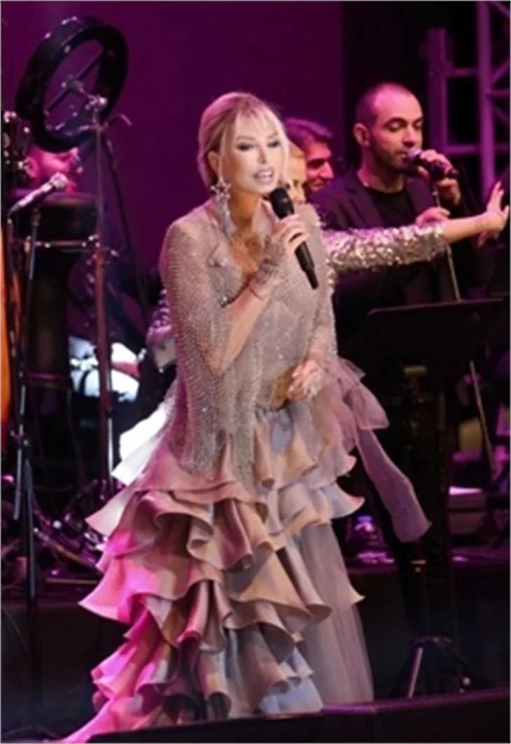 Ajda Pekkan'dan star dokunuşu!