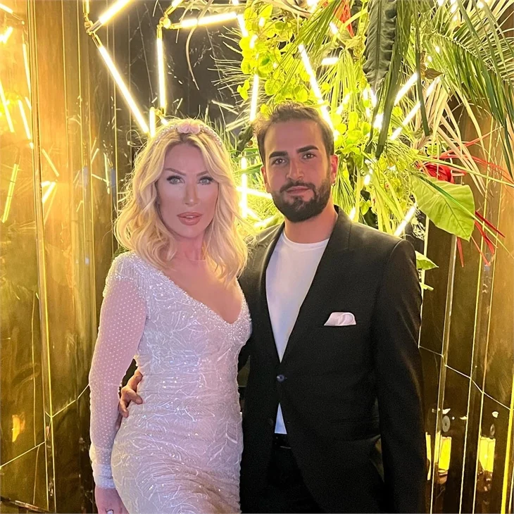 Seda Sayan ile Çağlar Ökten'in yoluna gül döktüler!