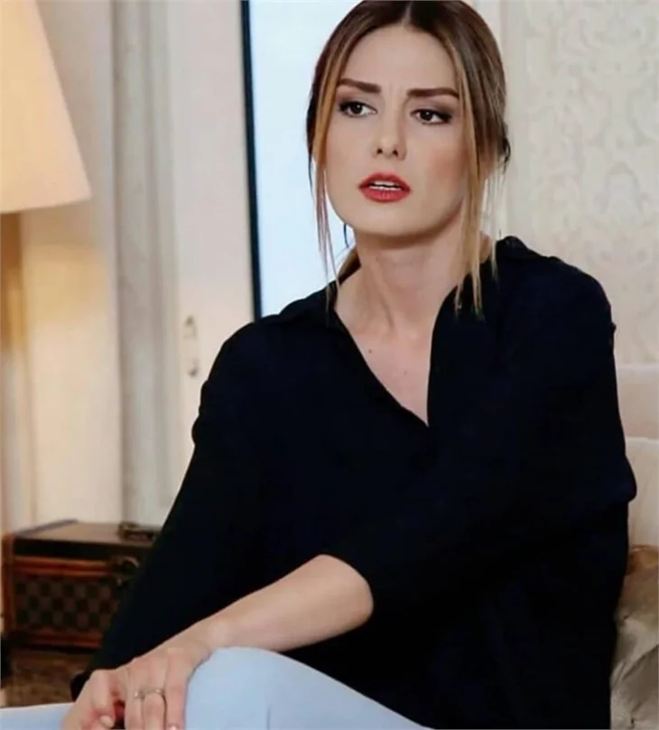 Özlem Yılmaz oyunculuğu bıraktı