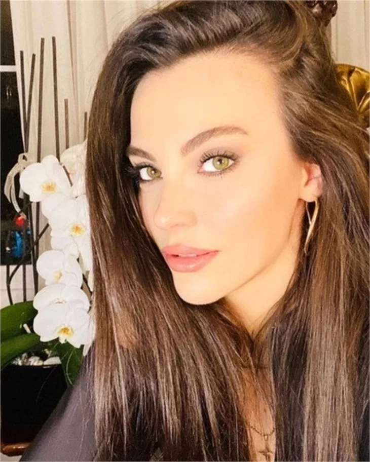 Tuvana Türkay yaz sezonunu açtı