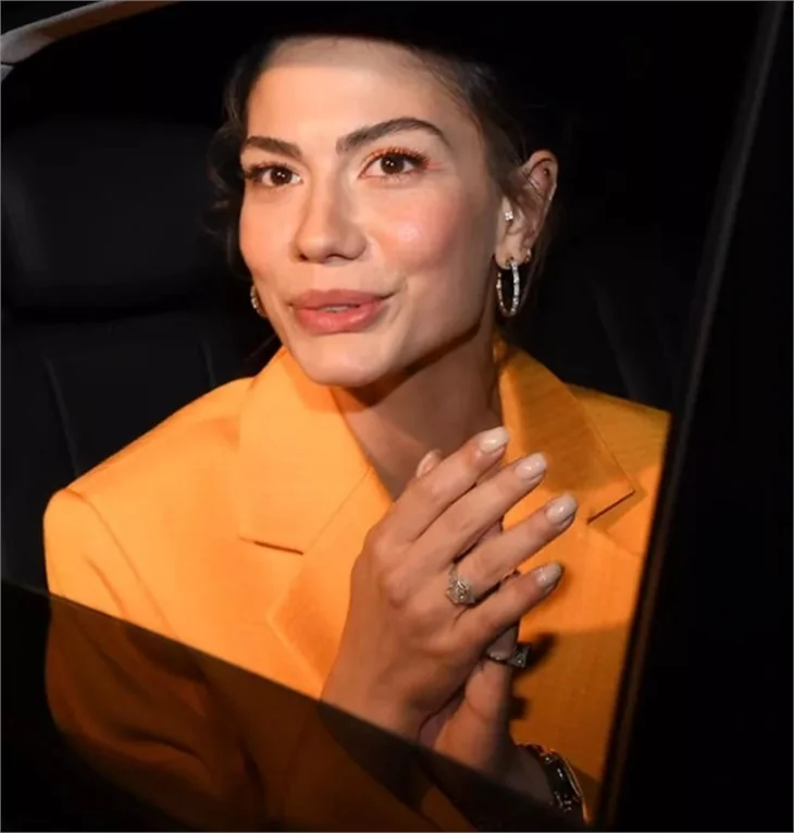 Demet Özdemir: Romantik olmayı beceremiyorum!