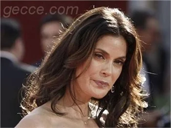 60. EMMY ÖDÜLLERİ´NİN GÜZELLERİ..