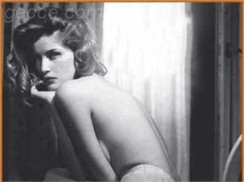 LAETITIA CASTA