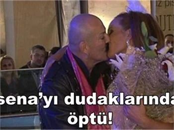 İPEKÇİ ASENA'YI DUDAKTAN ÖPTÜ!