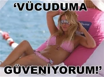 YEŞİM ERÇETİN BİKİNİLİ!