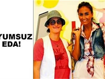 EDA TAŞPINAR RESİM SERGİSİNE GİTTİ.