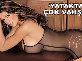 KATİE YATAKTA İKİ KİŞİLİKLİ