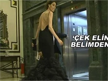 ŞENAY AKAY OTEL PERSONELİNİ AZARLADI!