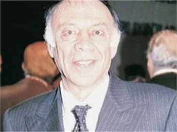 MÜNİR ÖZKUL YOĞUN BAKIMDA