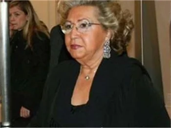 TOPRAĞA GÖMÜLÜ TAKILAR SEMRA HANIM’A VERİLDİ