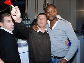 PASCAL NOUMA VE TANJU ÇOLAK KÜBA GECESİNE KATILDI