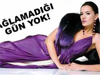 FAHRİYE EVCEN BUNALIMDA!