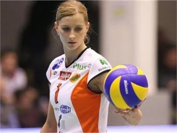 Anna Branska (Polonya Milli Voleybol Takımı Kaptanı)