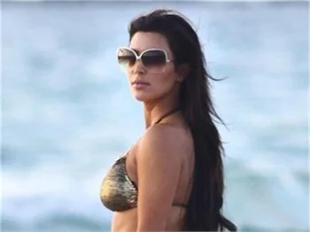 KIM KARDASHIAN