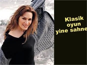 EBRU CÜNDÜBEYOĞLU SAHNEDE!