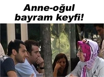 MURAT YILDIRIM ANNESİYLE GÖRÜNTÜLENDİ!