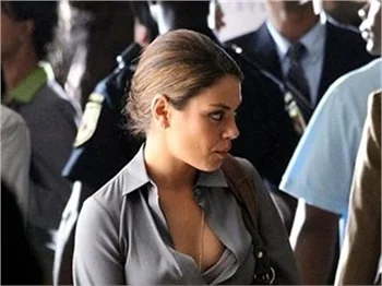 Mila Kunis seksi iş kadını oldu..