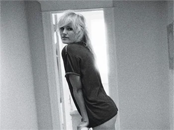 Malin Akerman'ın yatak odası sırları...