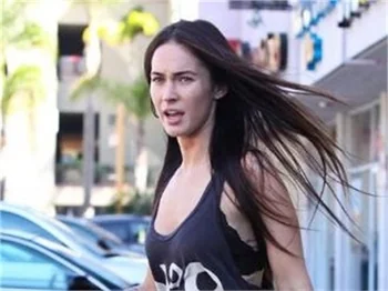 MEGAN FOX'UN HER HALİ GÜZEL!