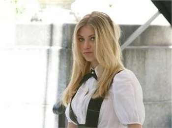 Taylor Momsen'in dikkat çekici pozları..