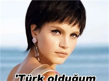ÜNLÜ MANKEN TUĞÇE KAZAZ, YİNE ÇARK ETTİ!