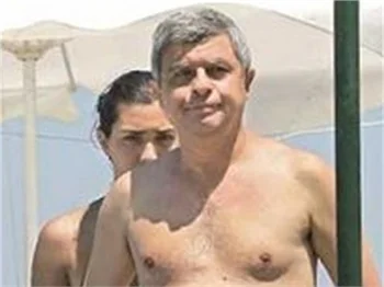 TUBA BÜYÜKÜSTÜN'ÜN BABASI MASON ÇIKTI!