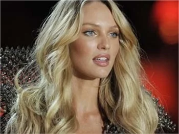 Victoria Secret melekleri yine nefes kesti!