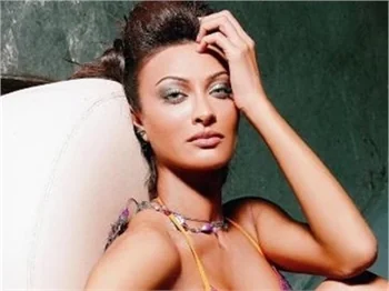 GAMZE KARAMAN YENİ DİZİSİNDE İÇ MİMAR OLDU