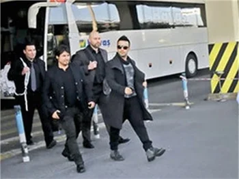 BOMBA TARKAN'I KORKUTMADI!