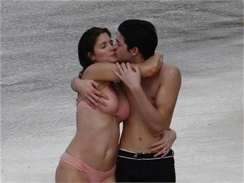 Stephanie Seymour'un bikinili görüntüleri!