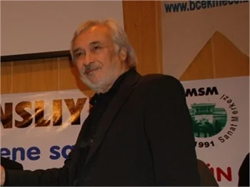 MÜJDAT GEZEN’İ HASTA YATAĞINDAN KALDIRAN GURUR GECESİ