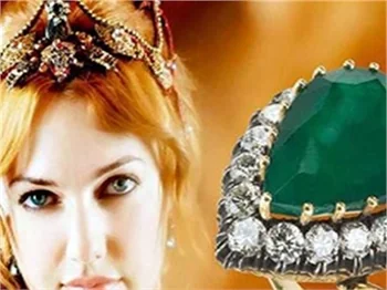 HÜRREM'İN YÜZÜĞÜ, FATMAGÜL'ÜN ELBİSESİ!