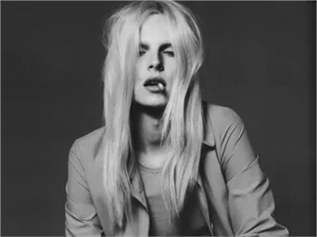 Androjen model Andrej Pejic, kadınları kıskandırıyor!
